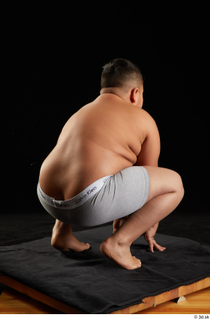 Vano  1 kneeling underwear whole body 0006.jpg